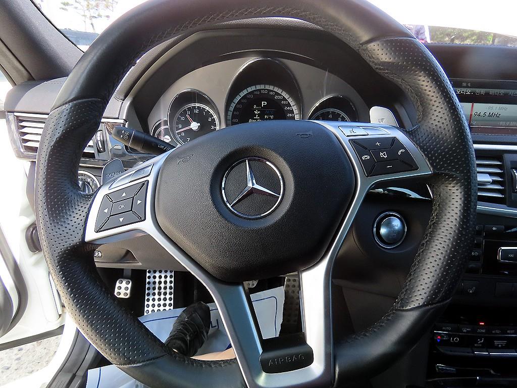 Mercedes Benz E class - Vista 8