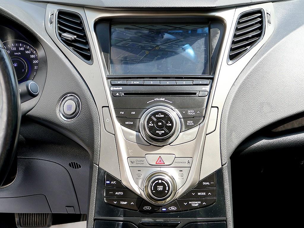 HYUNDAI Grandeur 2011 Negro - Importación desde Corea - HF Imports Iquique - Foto 9