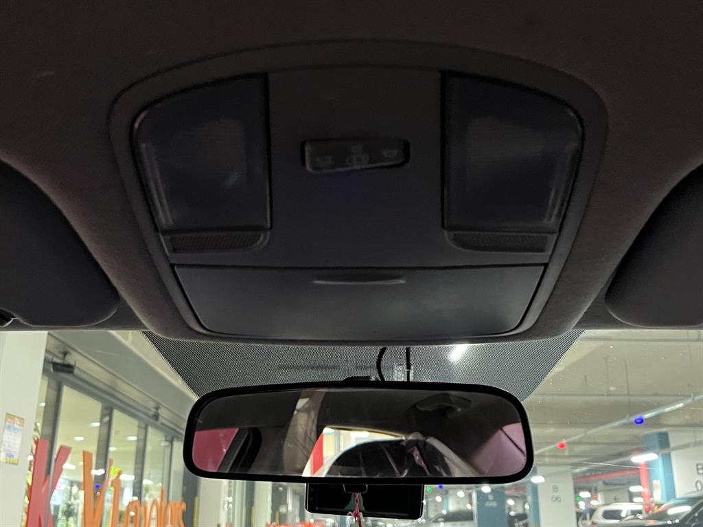 HYUNDAI Avante - Vista 7