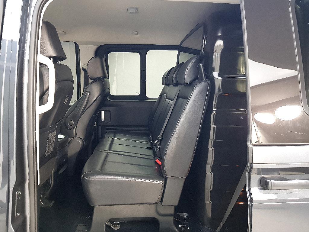 HYUNDAI Staria - Vista 9