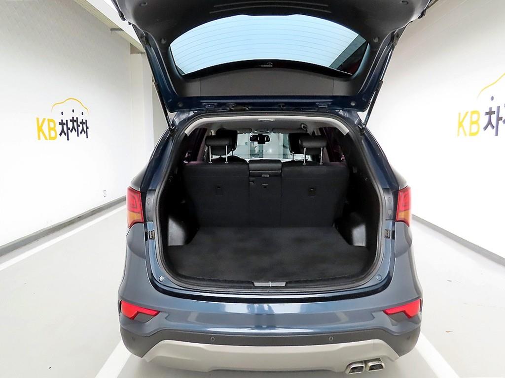 HYUNDAI Santa Fe - Vista 5
