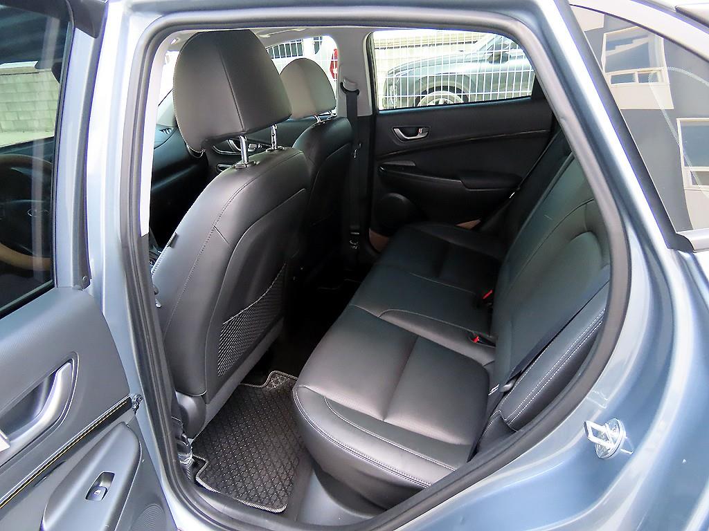HYUNDAI Kona - Vista 6