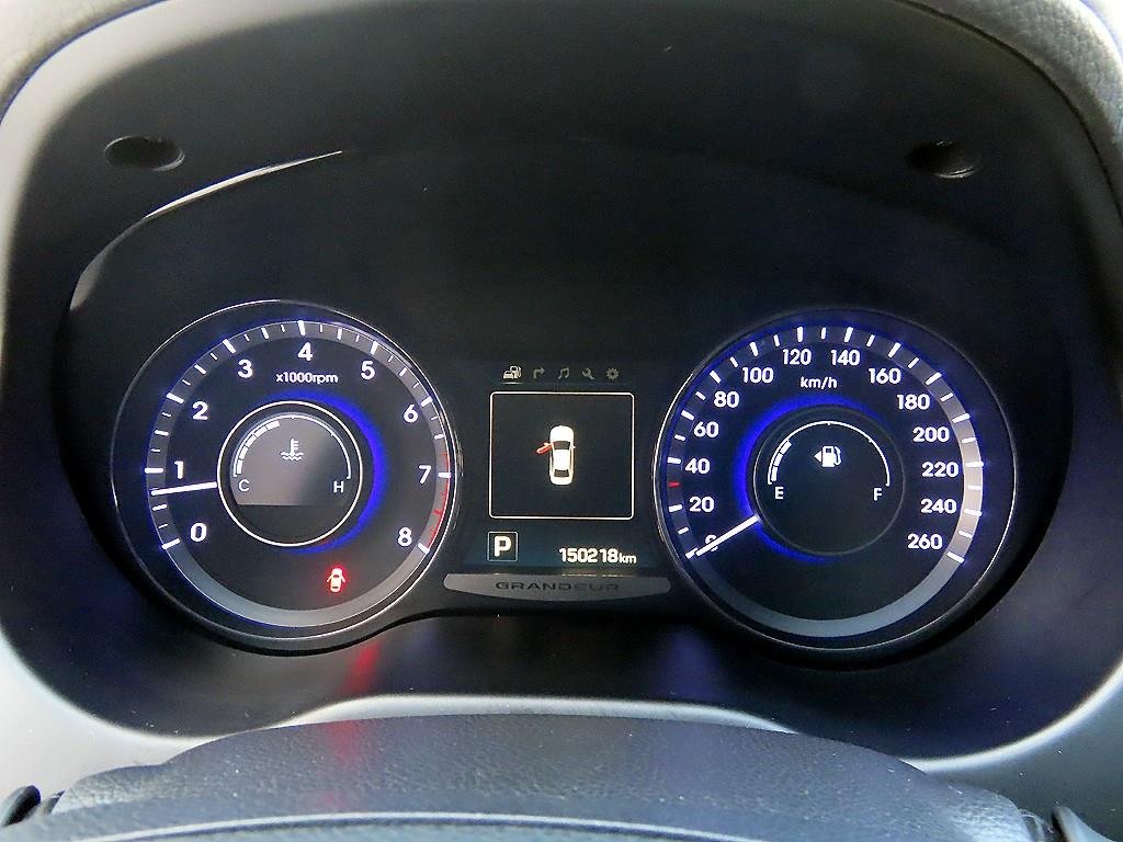 HYUNDAI Grandeur - Vista 9