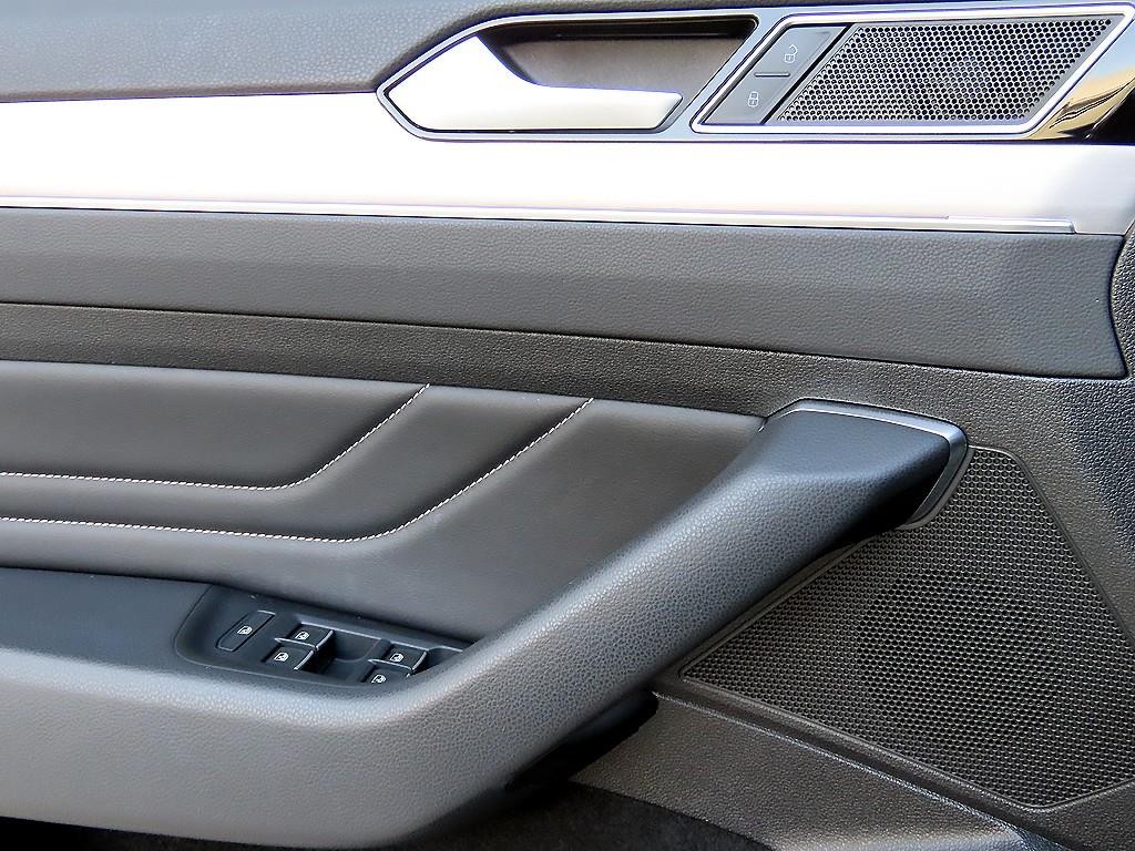 Volkswagen Passat - Vista 12