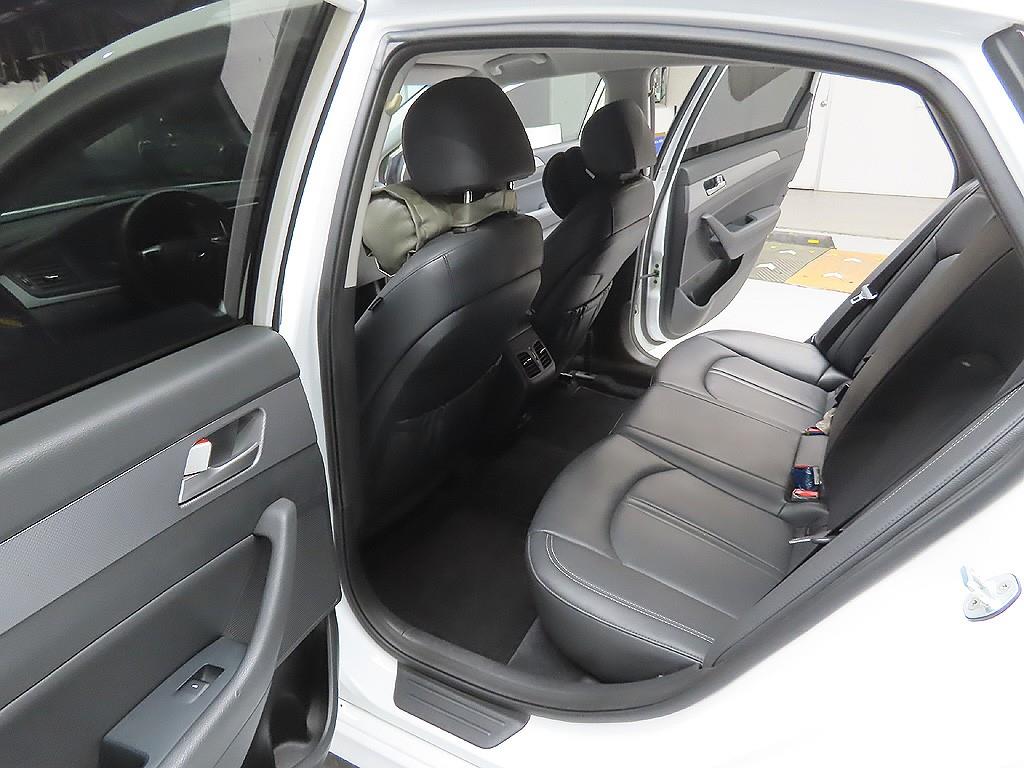 HYUNDAI Sonata 2019 Blanco - Importación desde Corea - HF Imports Iquique - Foto 8