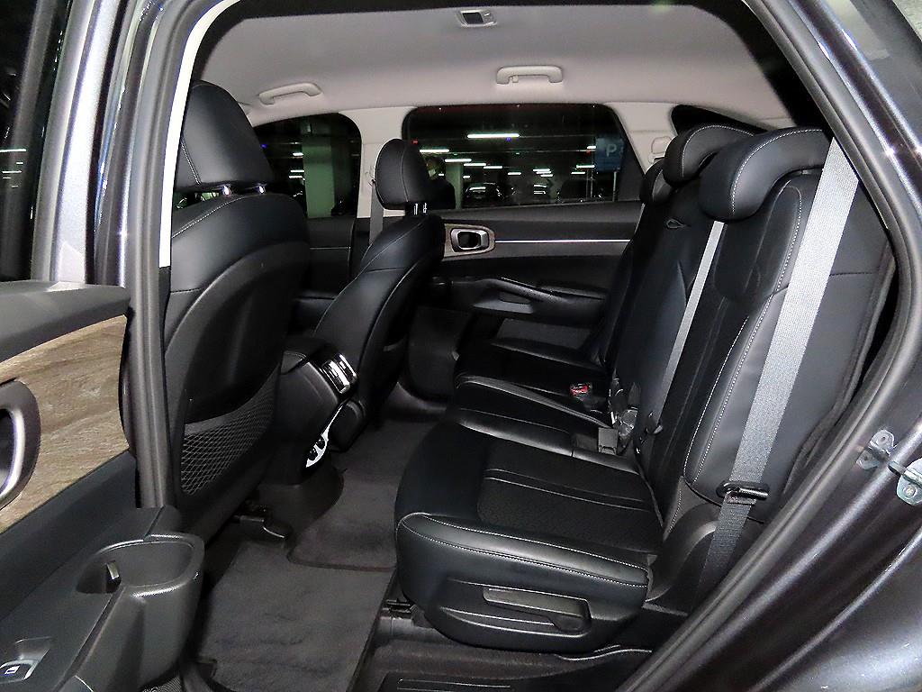 KIA Sorento - Vista 7