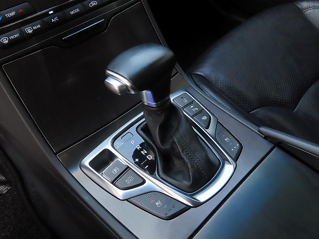 HYUNDAI Grandeur - Vista 10