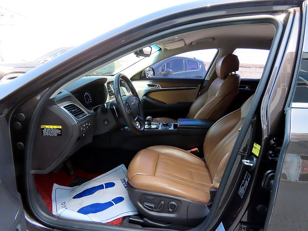 Genesis G80 - Vista 5