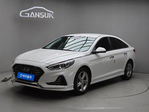 HYUNDAI Sonata - Vista 4