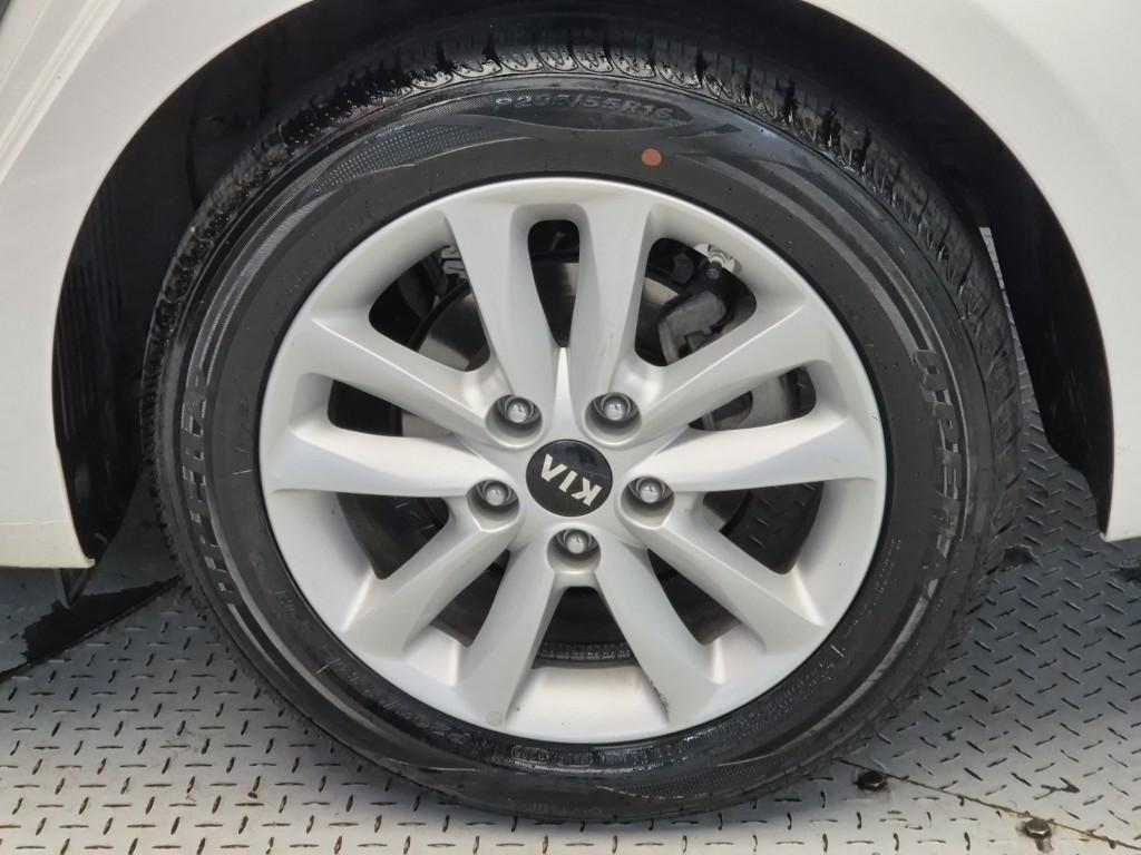 KIA K3 2017 Blanco - Importación desde Corea - HF Imports Iquique - Foto 19