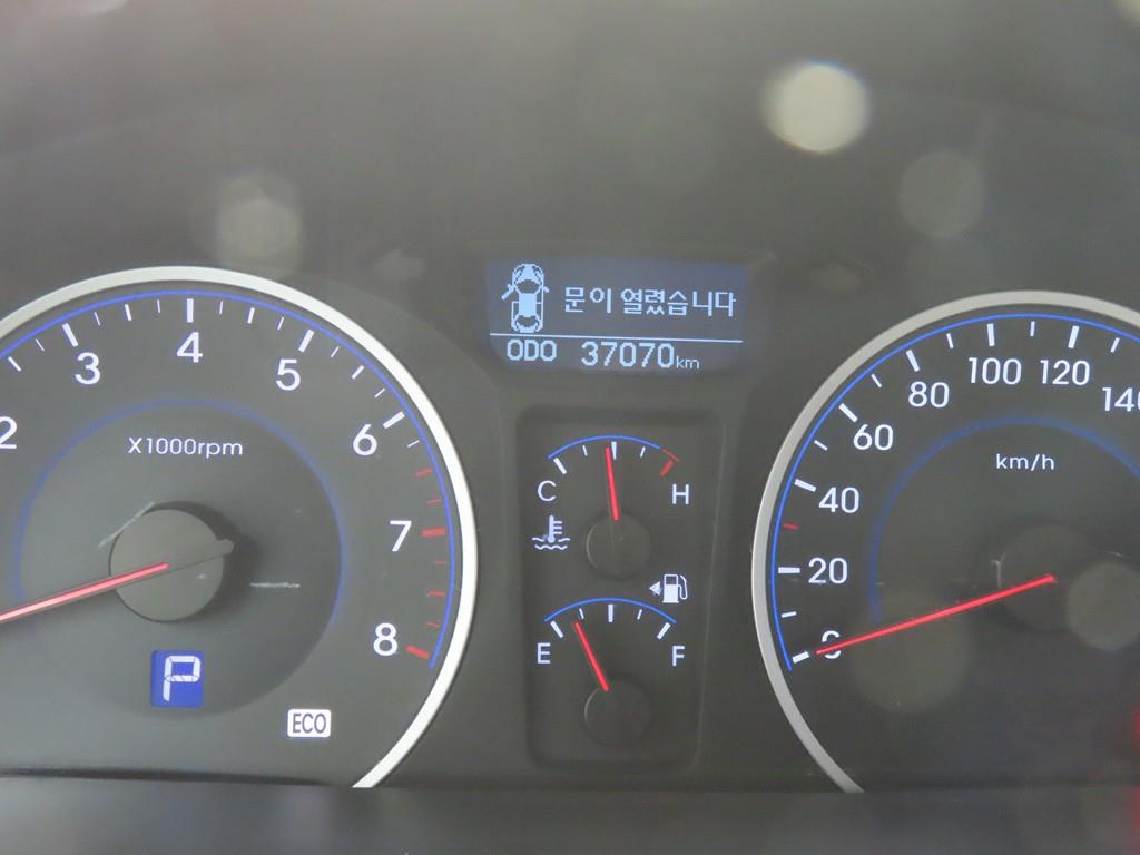 HYUNDAI Avante - Vista 8