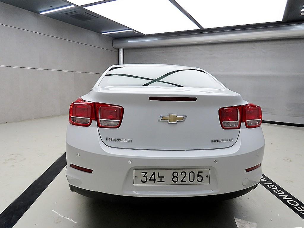 Chevrolet Malibu - Vista 3