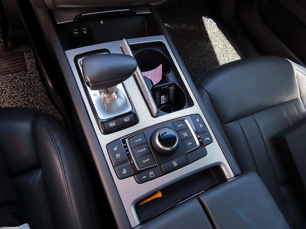 Genesis G80 - Vista 11