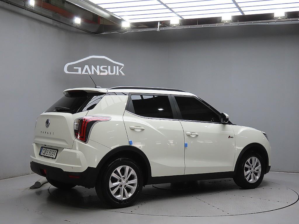 Ssangyong Tivoli - Vista 7