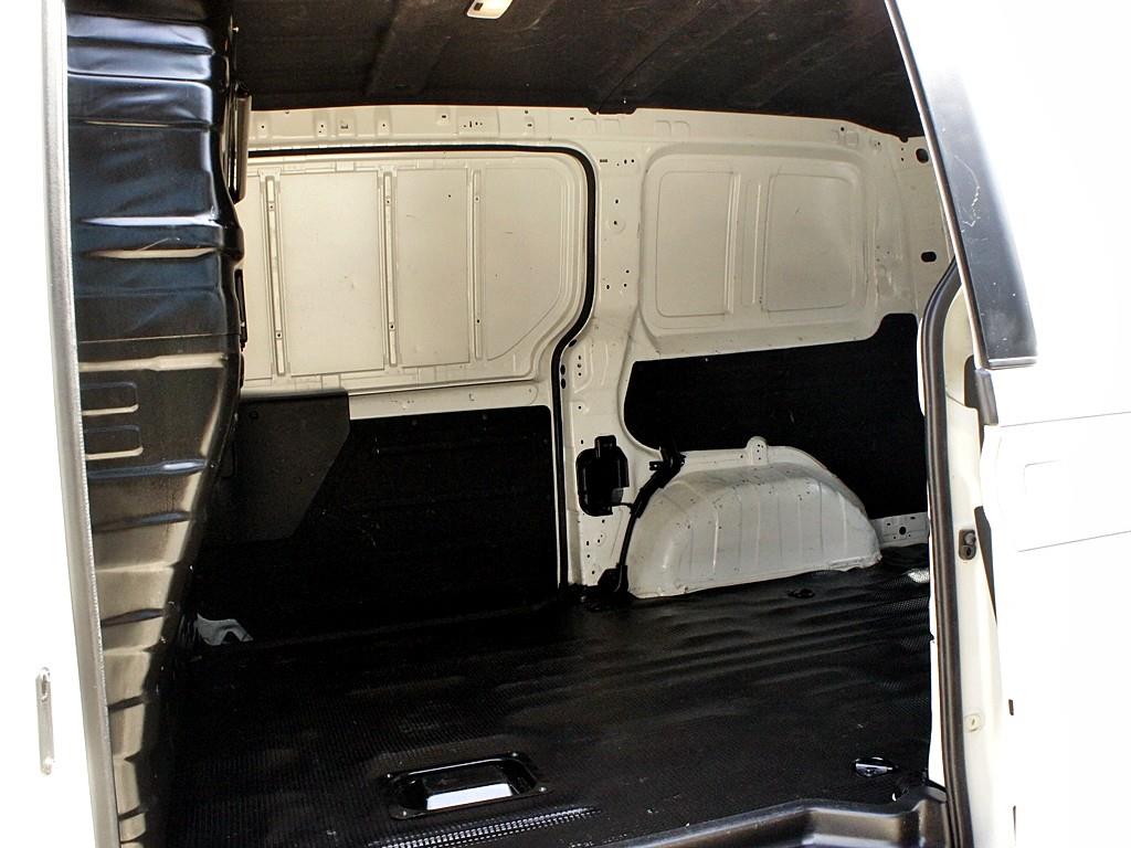 HYUNDAI Staria - Vista 11