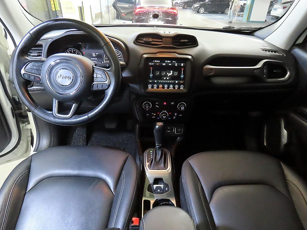 Jeep Renegade - Vista 10