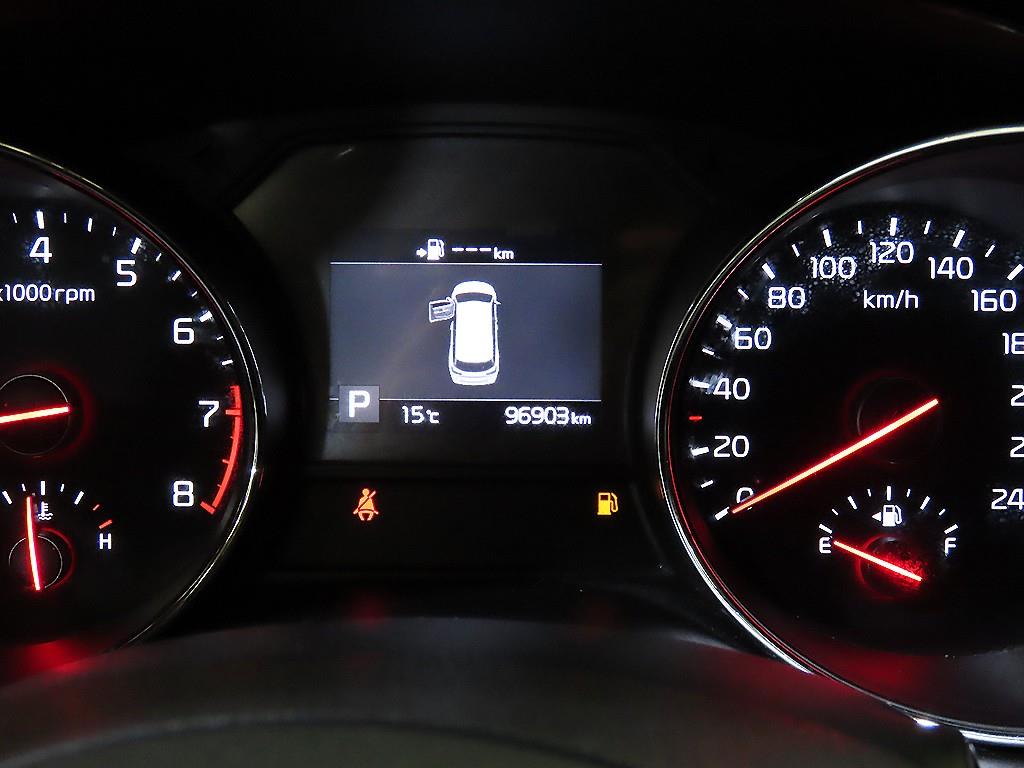 KIA Carnival - Vista 9