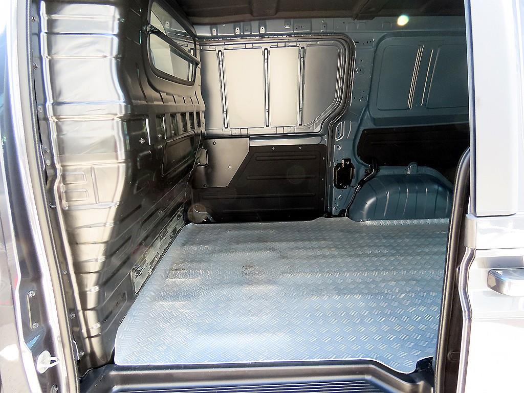HYUNDAI Staria - Vista 6