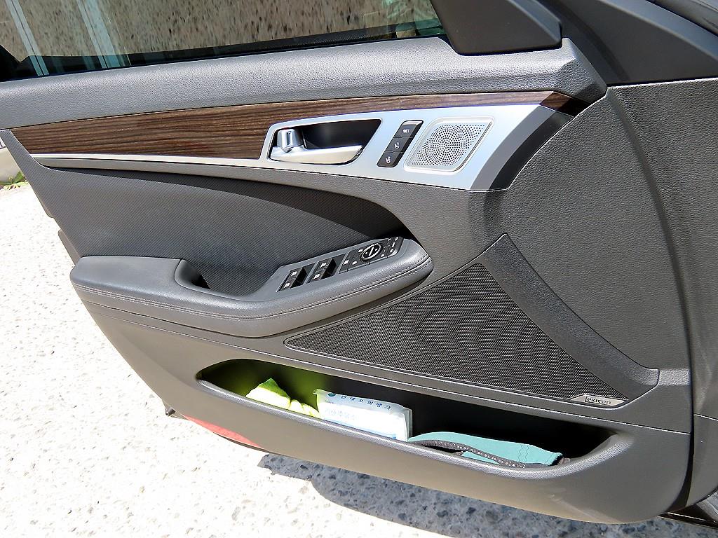 Genesis G80 - Vista 12