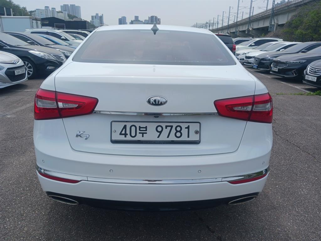 KIA K7 - Vista 4