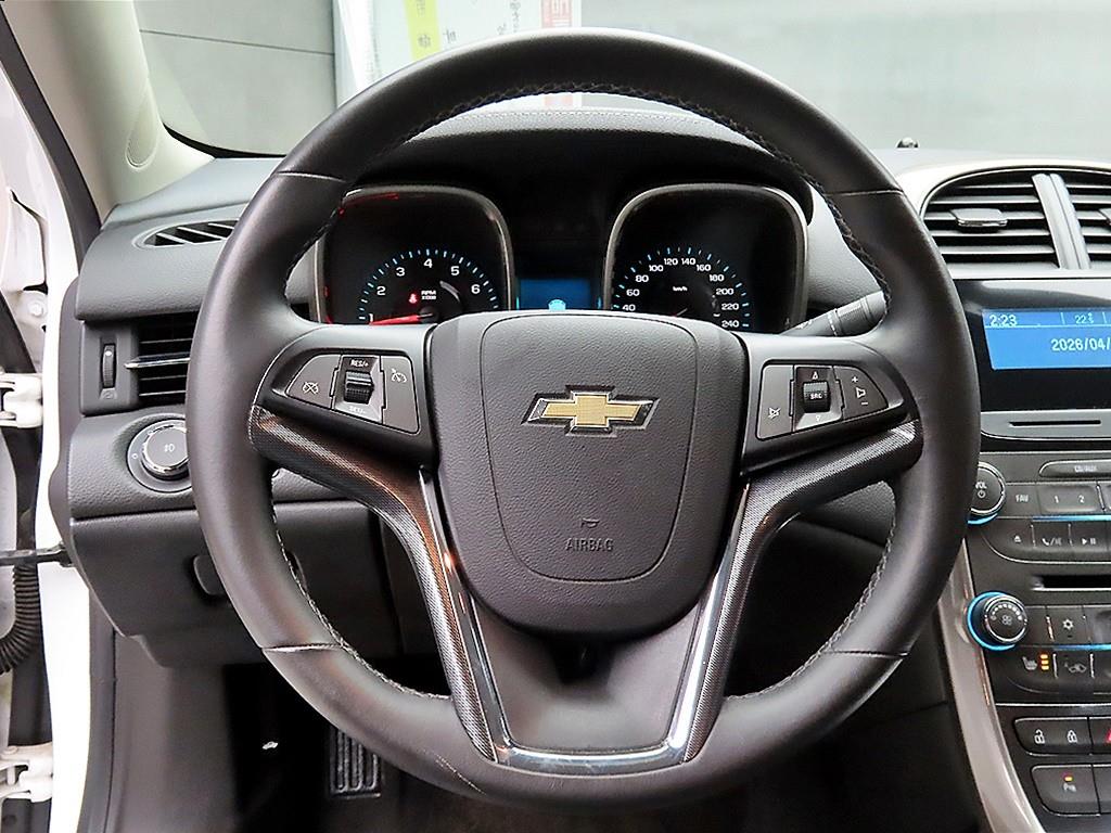 Chevrolet Malibu - Vista 9
