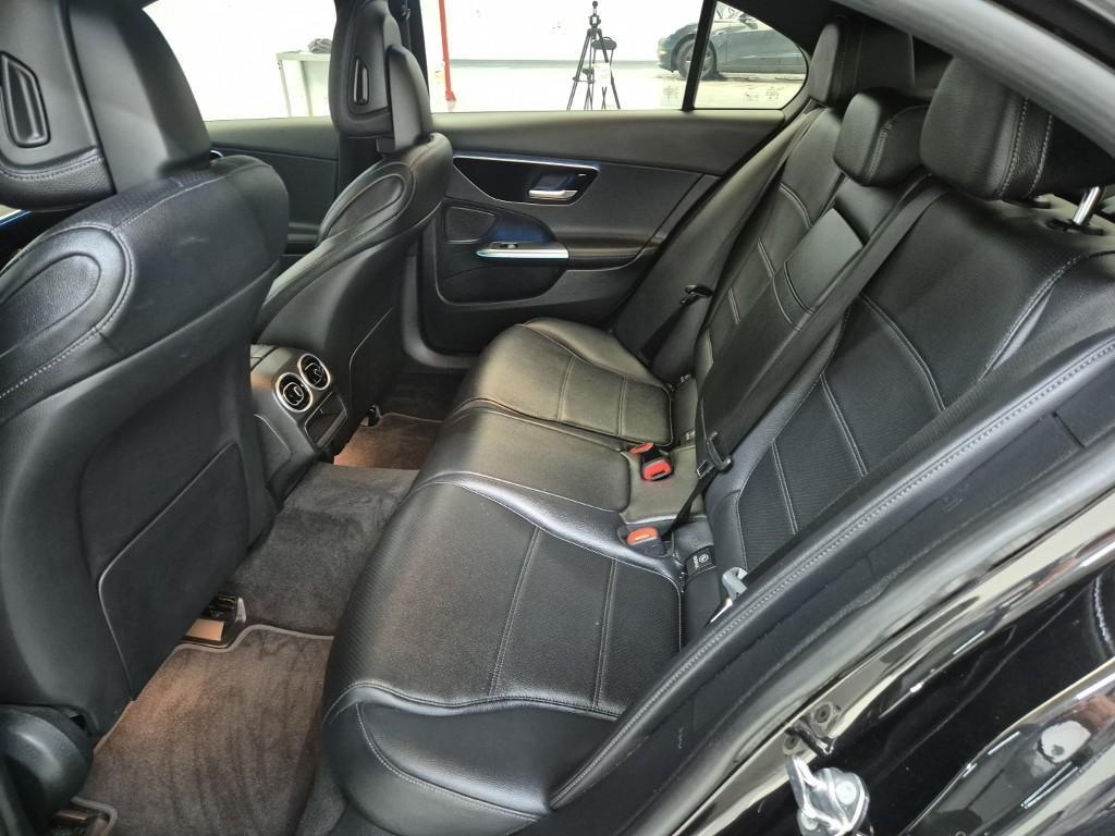 Mercedes Benz C Class - Vista 12