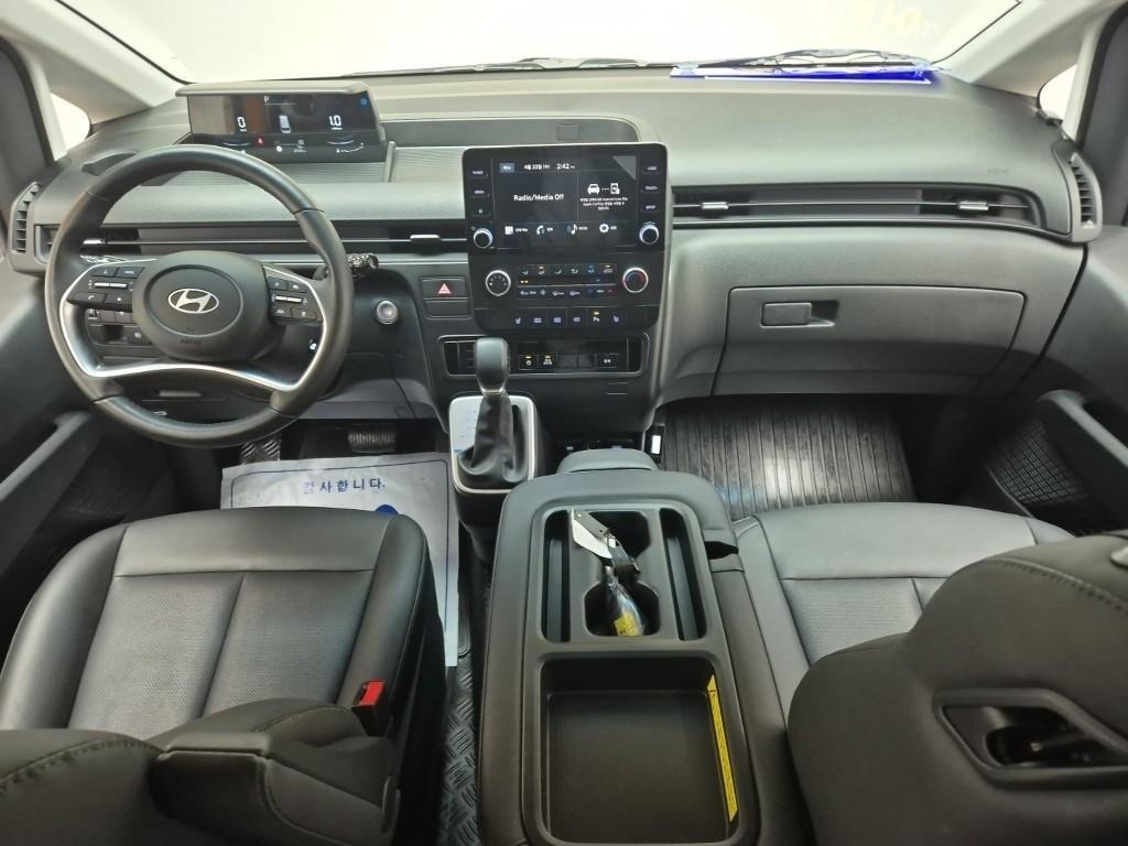 HYUNDAI Staria - Vista 7