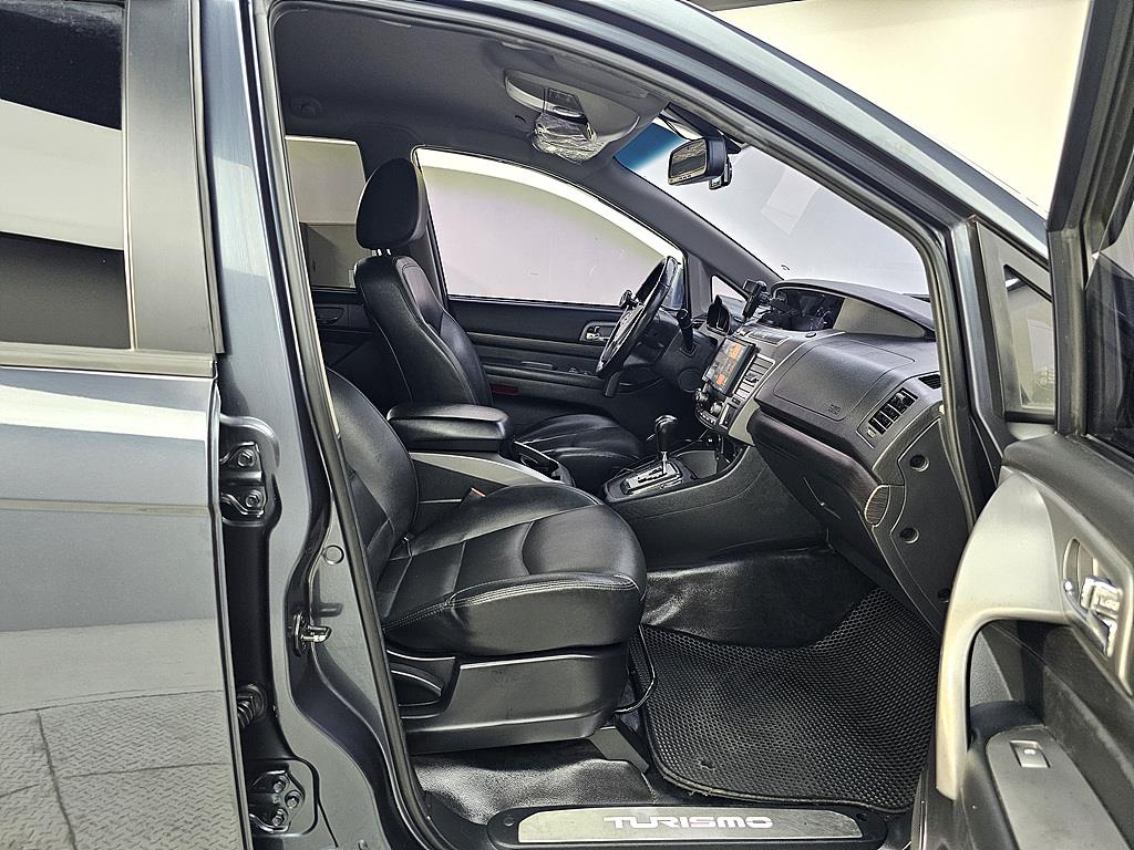 Ssangyong Korando - Vista 11