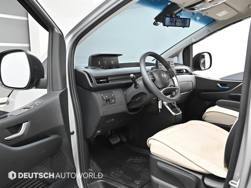 HYUNDAI Staria - Vista 11