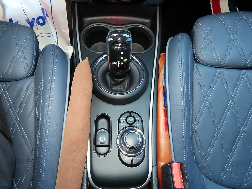Mini Countryman - Vista 11