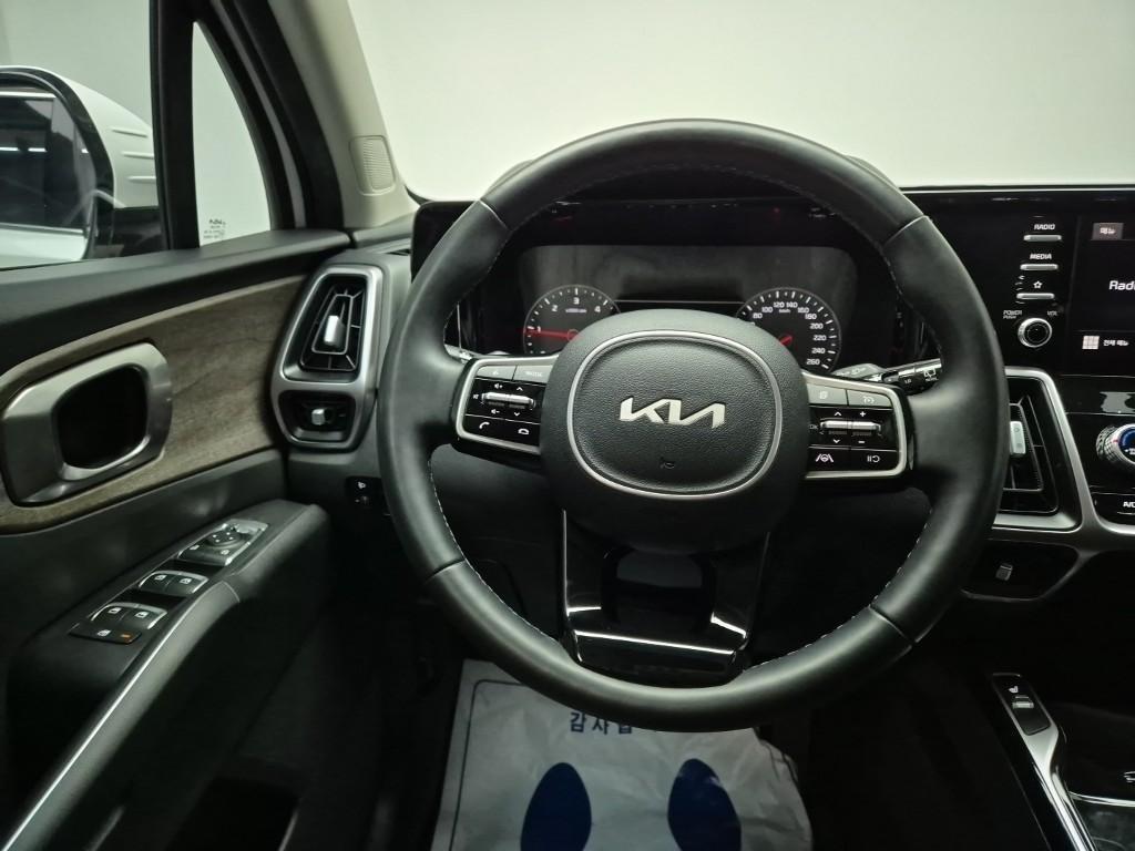 KIA Sorento - Vista 8