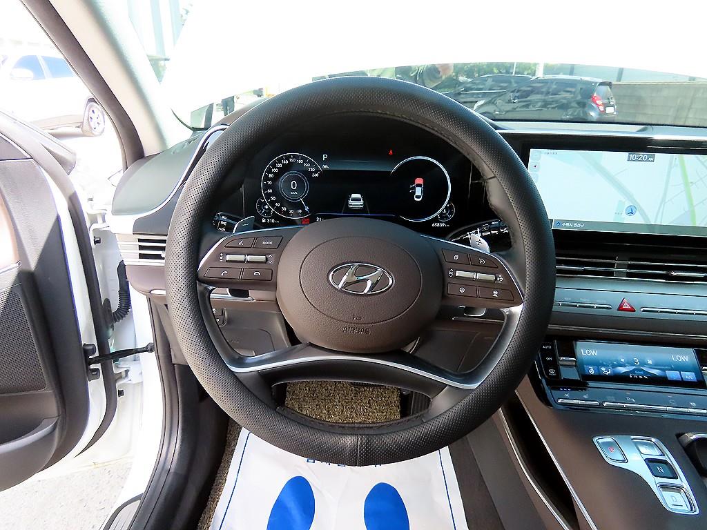 HYUNDAI Grandeur - Vista 8