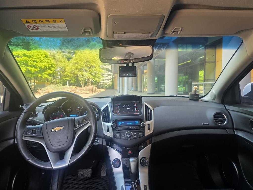Chevrolet Cruise - Vista 7