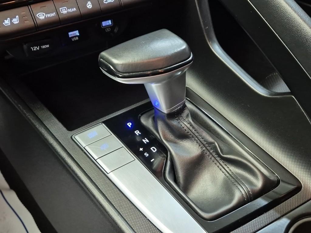 HYUNDAI Avante - Vista 8