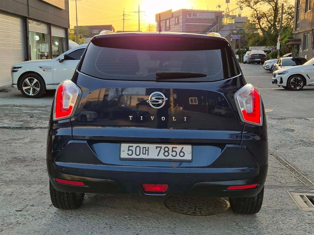Ssangyong Tivoli - Vista 5
