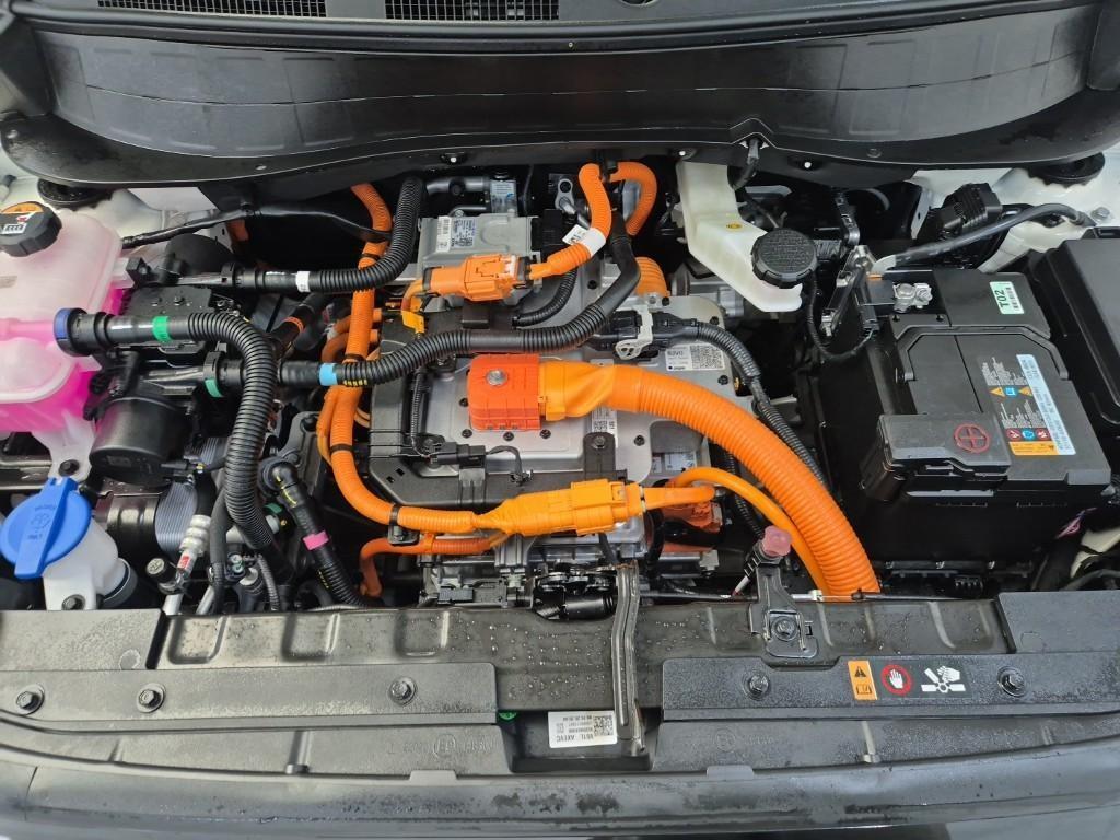 HYUNDAI Casper - Vista 5