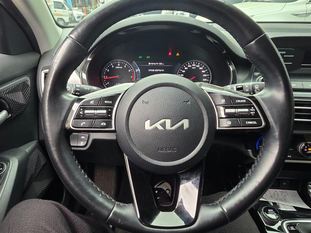 KIA Seltos - Vista 7
