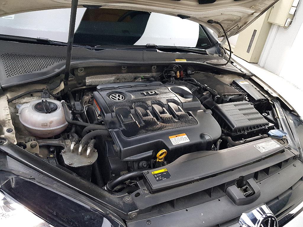 Volkswagen Golf - Vista 6