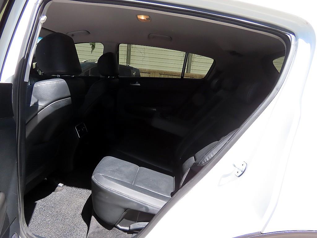KIA Sportage - Vista 6