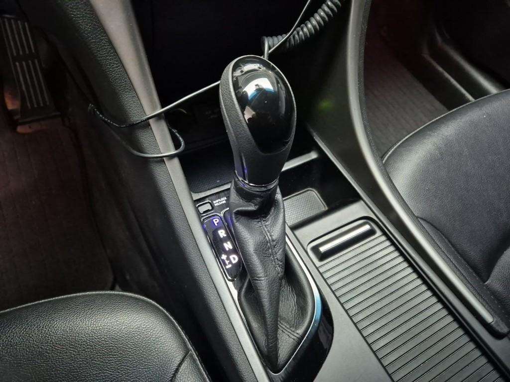 HYUNDAI Sonata - Vista 8