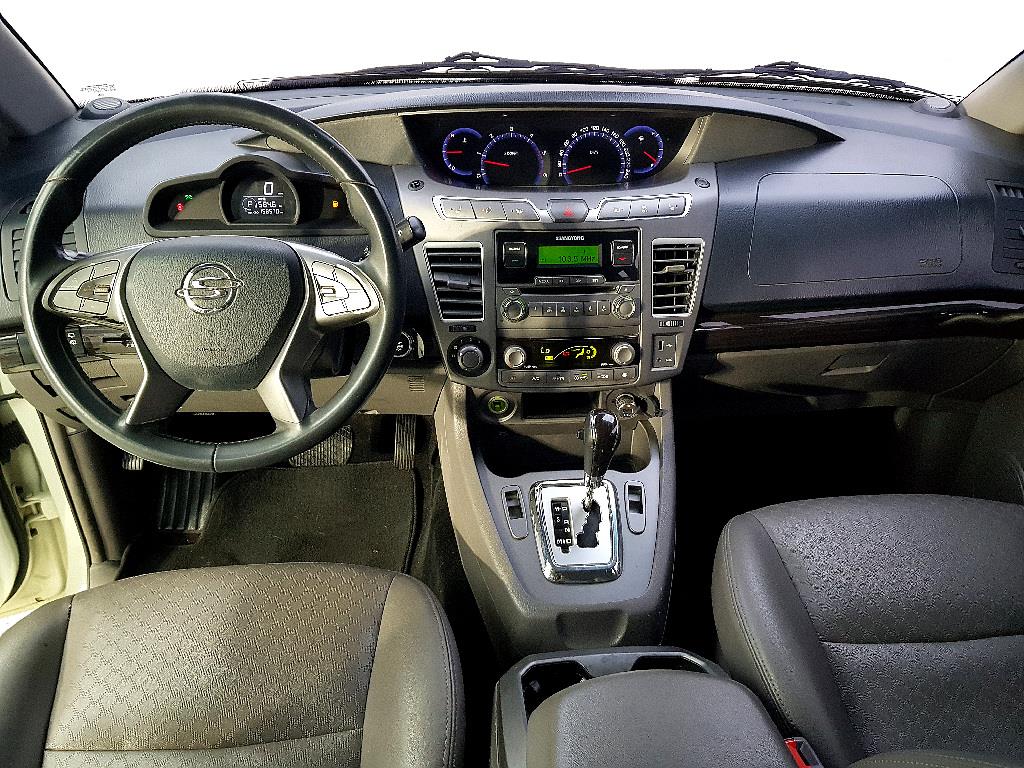 Ssangyong Korando - Vista 5