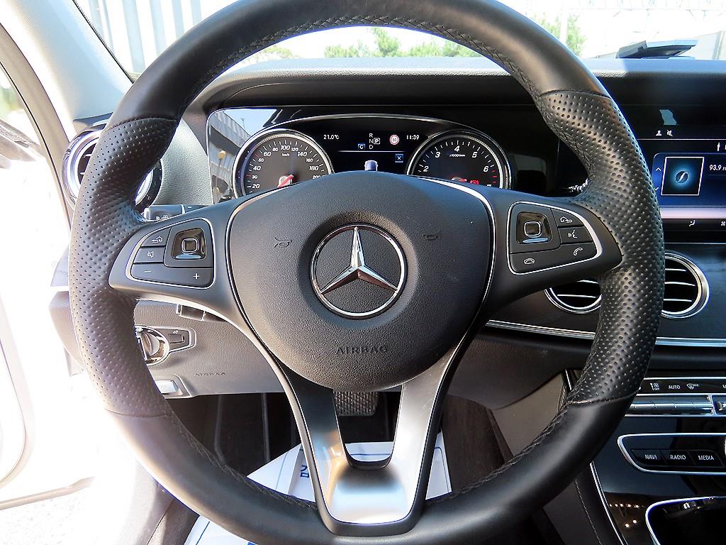 Mercedes Benz E class - Vista 8