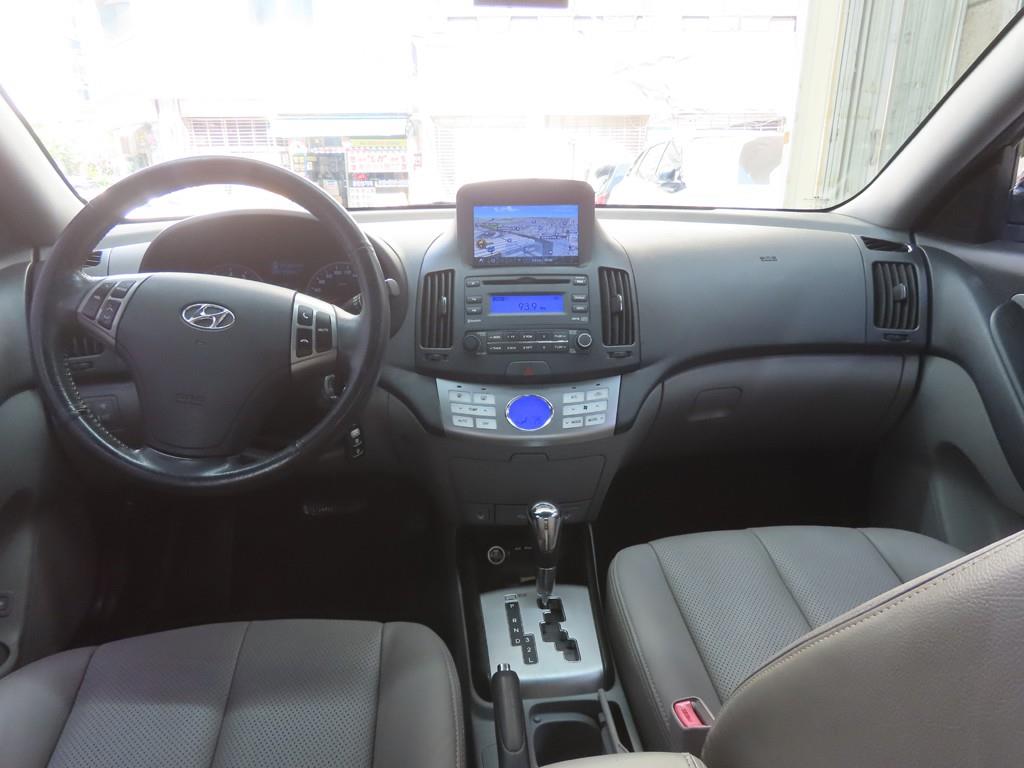 HYUNDAI Avante - Vista 7