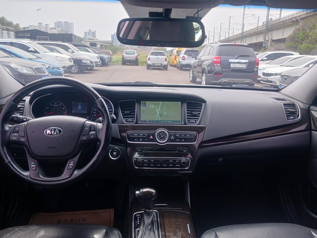 KIA K7 - Vista 11