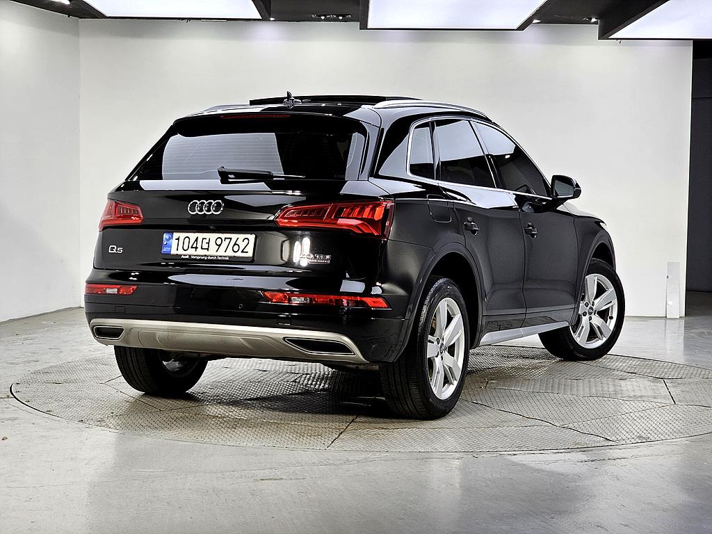 Audi Q5 - Vista 4