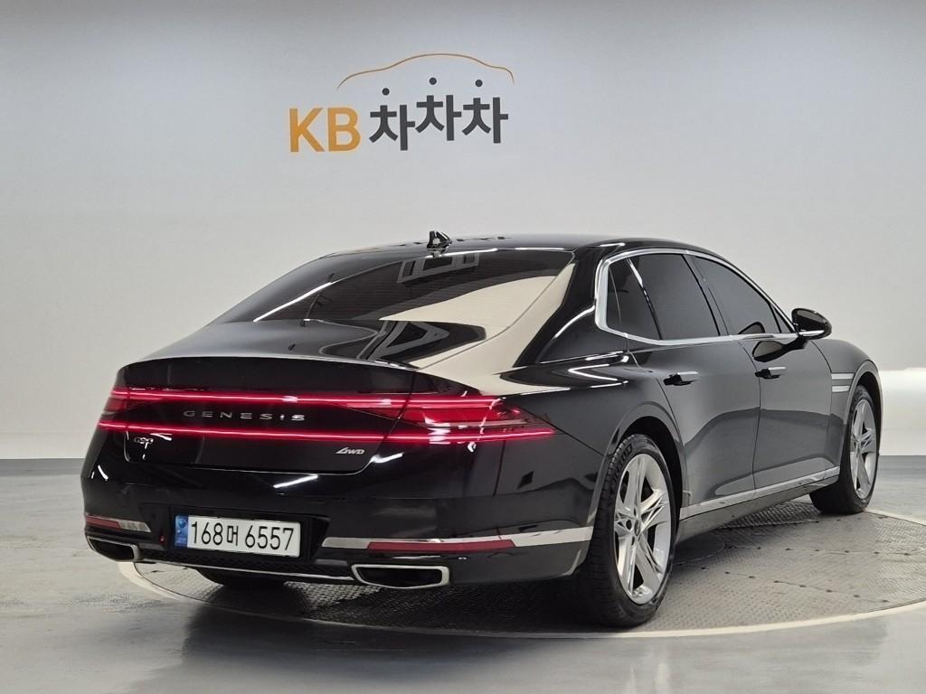 Genesis G90 - Vista 3