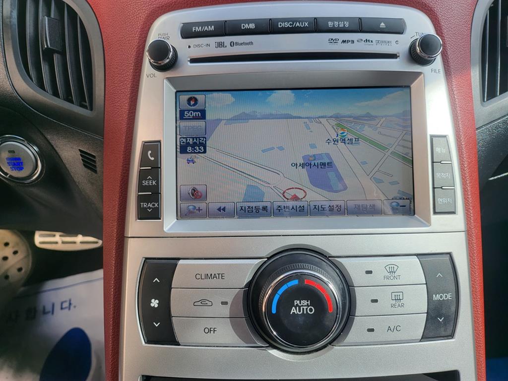 HYUNDAI Genesis - Vista 10