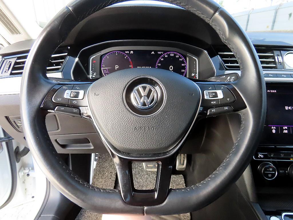 Volkswagen Arteon - Vista 8