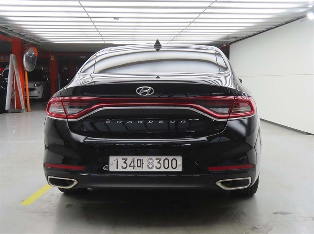 HYUNDAI Grandeur - Vista 3
