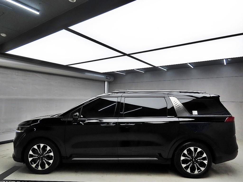 KIA Carnival - Vista 4
